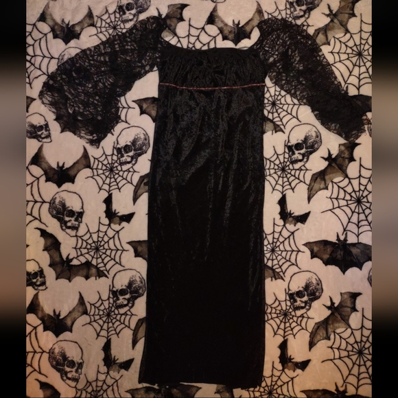 Gothic Vampire Long Dress - Picture 7 of 9